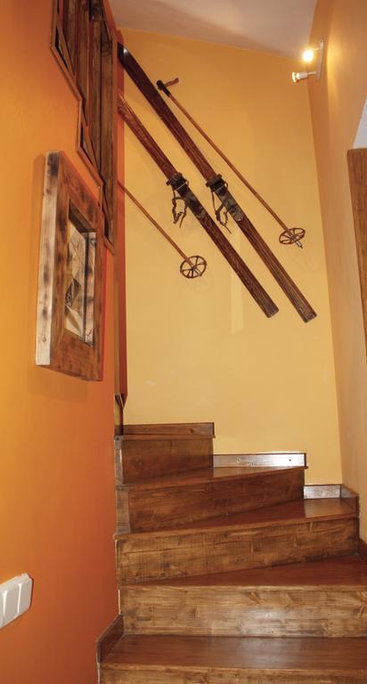 Apartamentos Valle De Aran Mont Zewnętrze zdjęcie