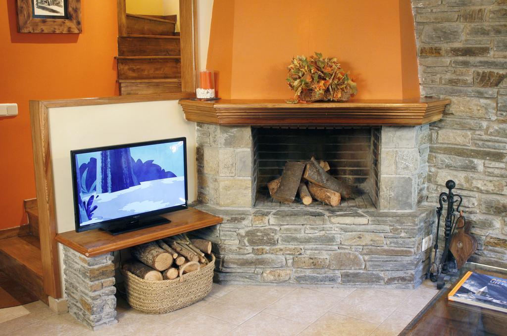 Apartamentos Valle De Aran Mont Zewnętrze zdjęcie